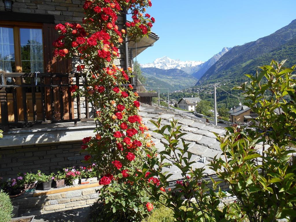 B&B Les Fleurs Gignod Ngoại thất bức ảnh